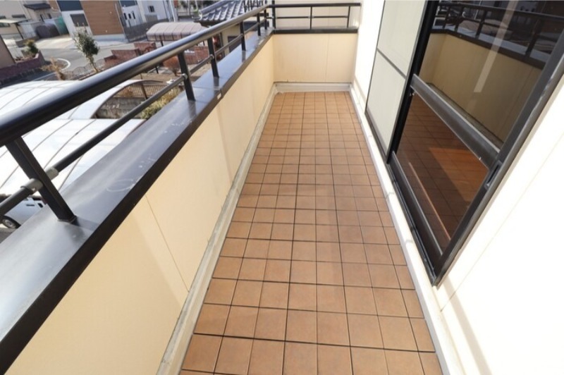 バルコニー　図面と現状に相違がある場合には現状を優先