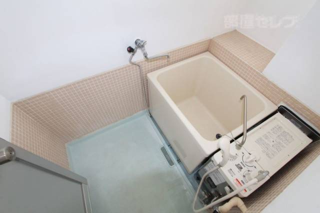 バス・シャワールーム　疲れをリフレッシュしましょう　※４０２号の写真です