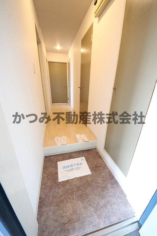 玄関　参考：他号室写真