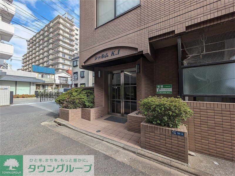 エントランス　エントランス