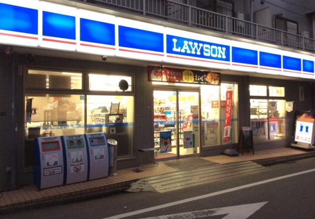 コンビニ　セブンイレブン大田区東六郷3丁目店（コンビニ）まで398m
