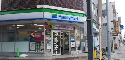 コンビニ　ファミリーマート北砂五丁目店（コンビニ）まで114m