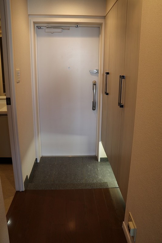 玄関　別部屋参照