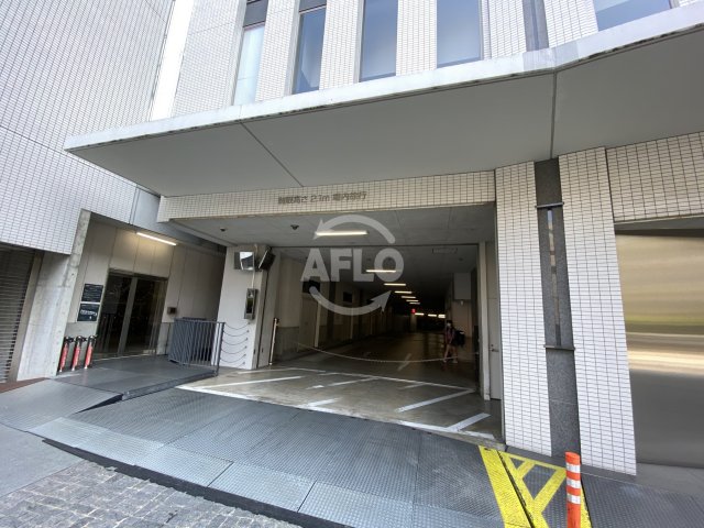 駐車場　ザ・タワー大阪　駐車場完備