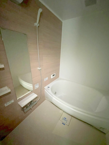 バス・シャワールーム　写真は反転のお部屋です。