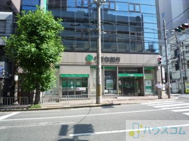 銀行　りそな銀行 茨木支店（銀行）まで823m
