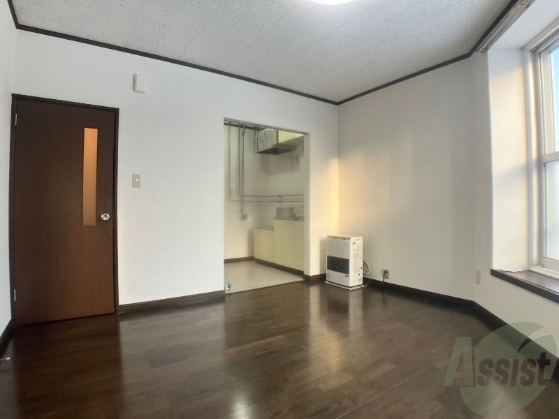 居室・リビング　広くてキレイなお部屋が広がっていて、充実した生活が送れそう。