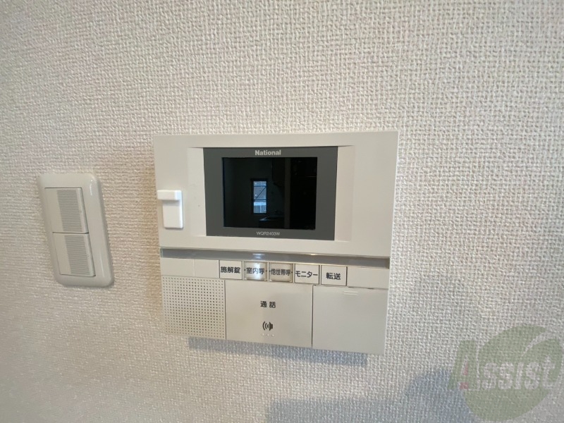 セキュリティ　ＴＶモニター付インターホンです。来客者の顔が見えるので安心！