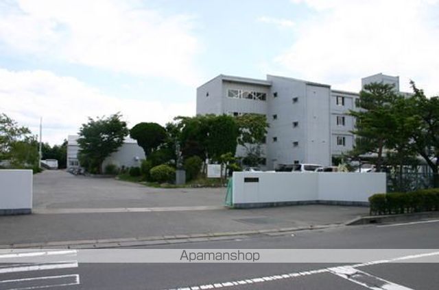 中学校　松本市中学校鎌田中学校（中学校）まで1377m