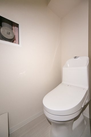 トイレ　※写真は同タイプ住戸です。