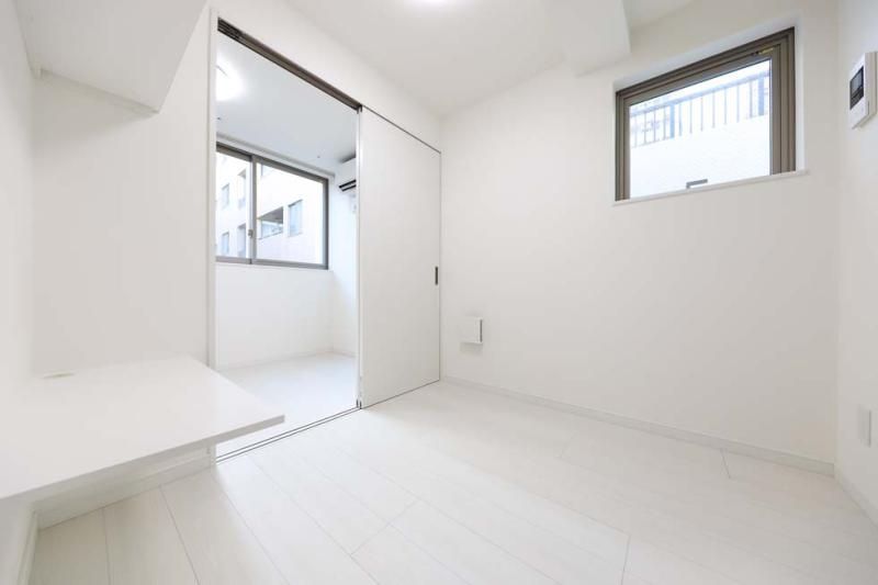 居室・リビング　☆明るい洋室☆