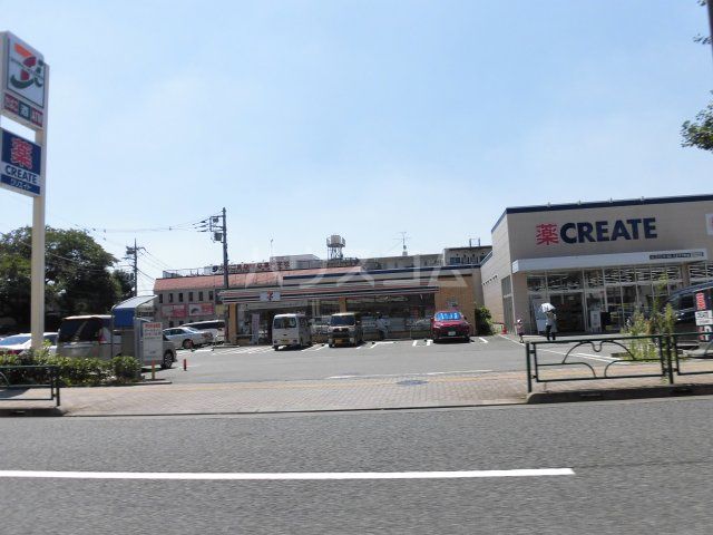 コンビニ　セブン-イレブン 八王子万町店（コンビニ）まで577m