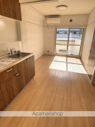 IR東刈谷の居間写真