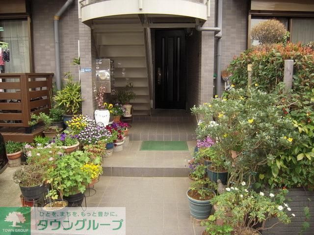 エントランス　★お部屋探しはタウンハウジング稲田堤店まで★