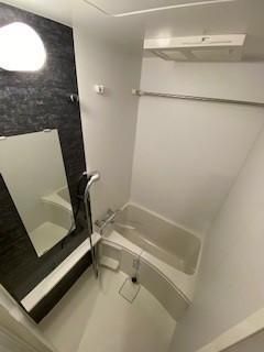 バス・シャワールーム　同物件別部屋写真