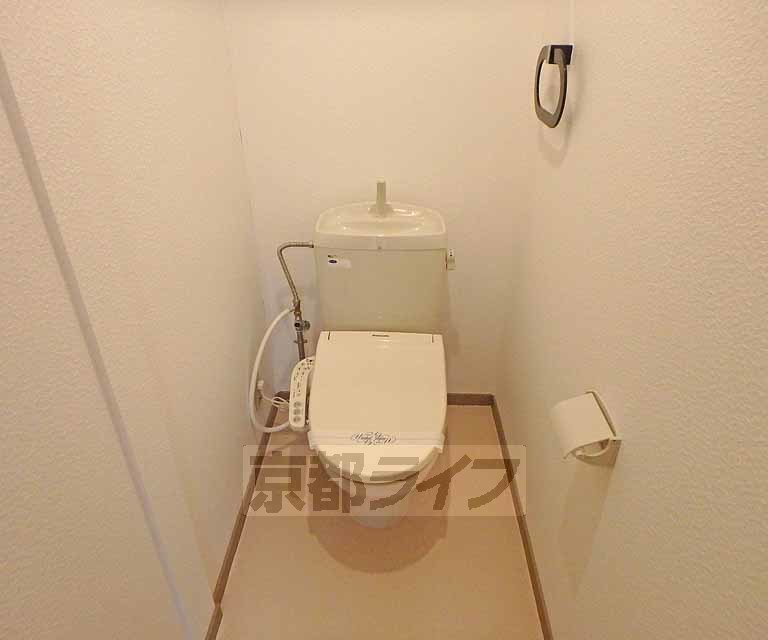 トイレ　洗浄機能付きトイレです。