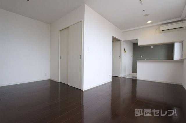 居室・リビング　広いお部屋です