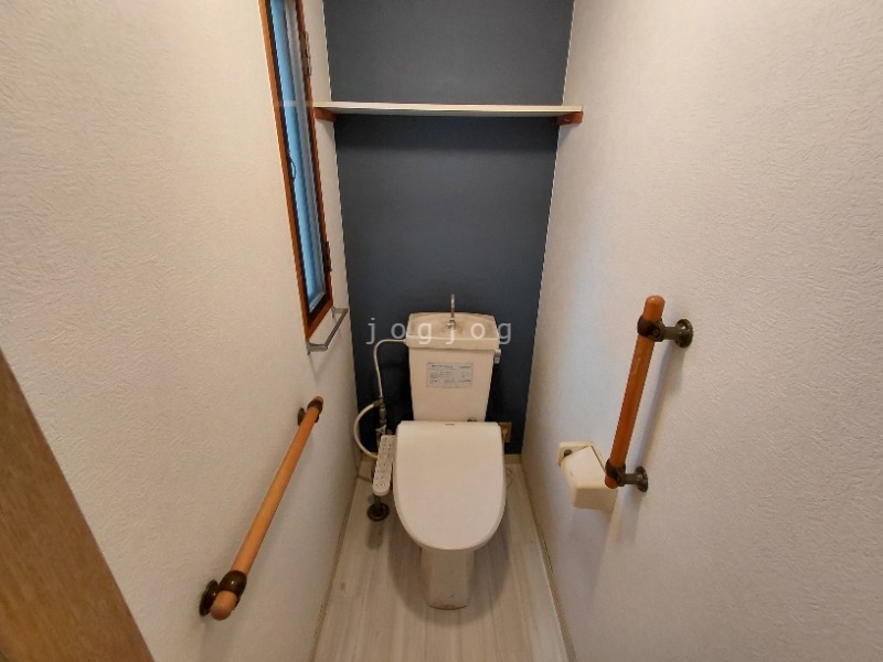 トイレ　温水洗浄便座完備の素敵なトイレです★