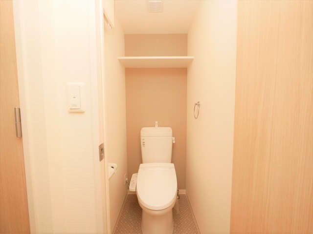 プレサンス四天王寺前夕陽ヶ丘のトイレ写真