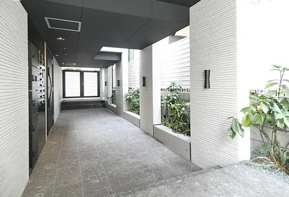 ラピス白金の外観写真