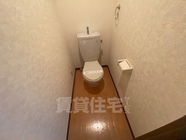 ＪＲ鹿児島本線 箱崎駅 徒歩8分 4階建 築24年のトイレ写真