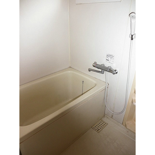 ビューラ花園B棟の風呂写真
