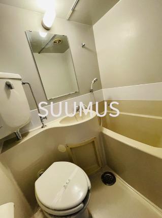 都営新宿線 市ケ谷駅 徒歩4分 7階建 築52年のトイレ写真