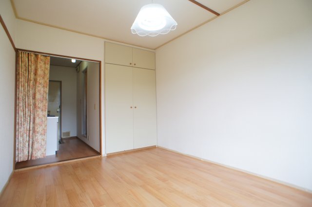 その他　コンパクトで使いやすい洋室です