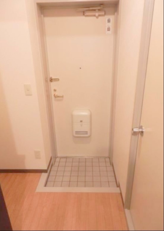 玄関　※同仕様写真含む