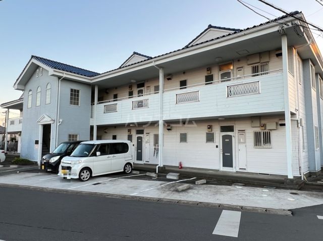 船橋市田喜野井のアパートの建物外観
