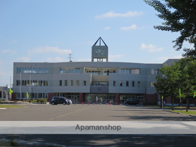 中学校　砂川市立砂川中学校（中学校）まで200m