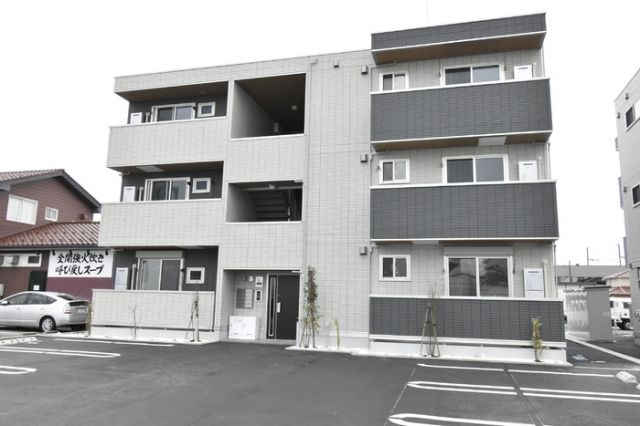 新潟県新潟市中央区女池上山１（アパート）の賃貸物件の外観