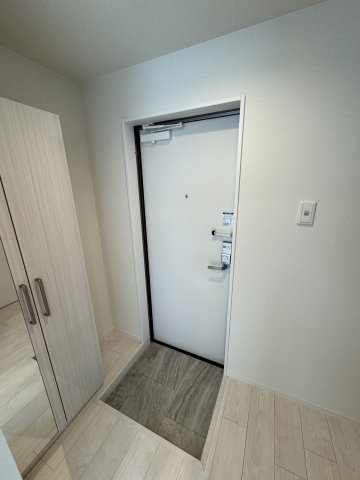 玄関　※同シリーズ参考写真