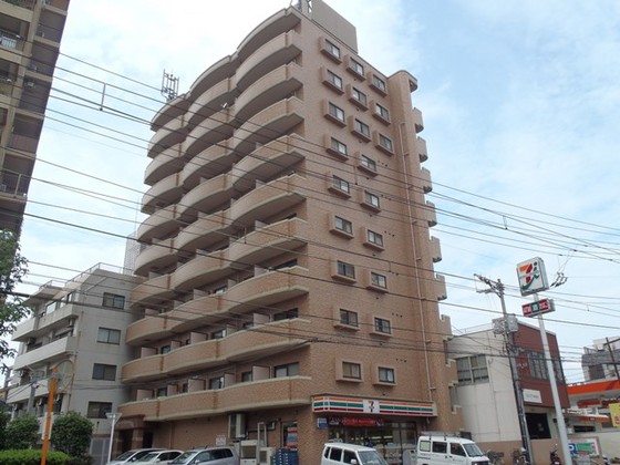 広島市南区宇品御幸のマンションの建物外観