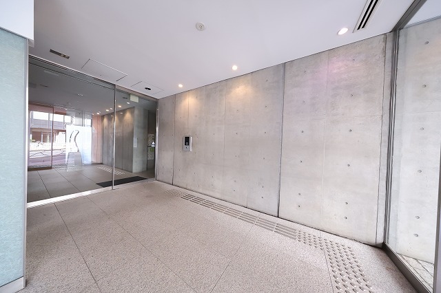 エントランス　エントランス