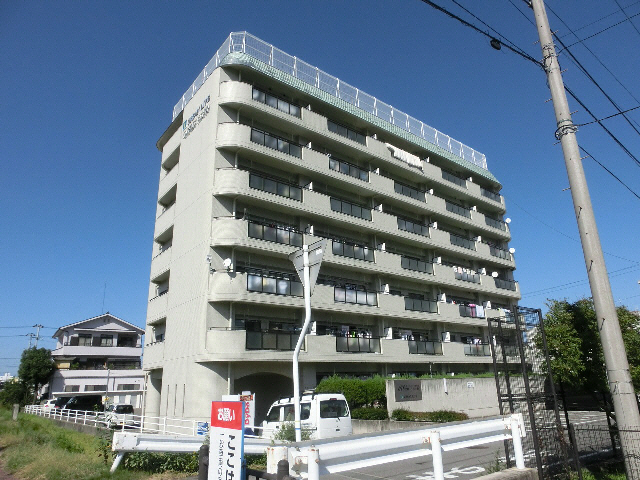 アーバンコート北新町の建物外観