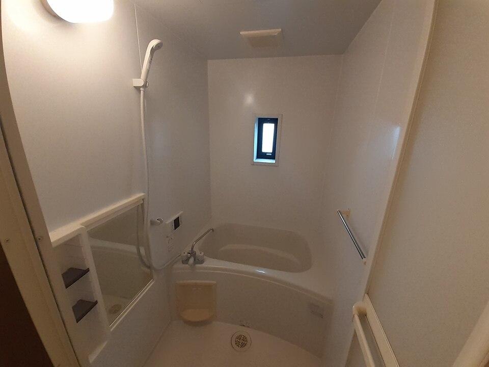 バス・シャワールーム　※現況優先です。