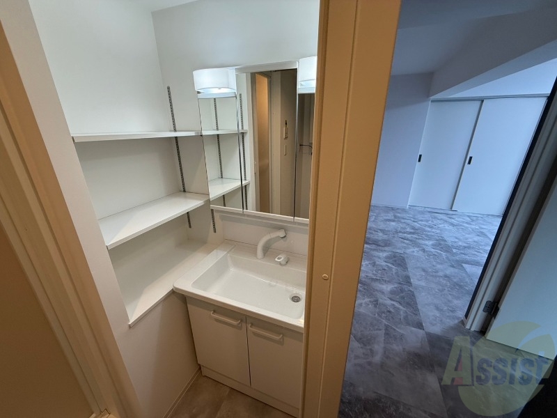 洗面設備　シャンプードレッサーで身支度もラクラクです！