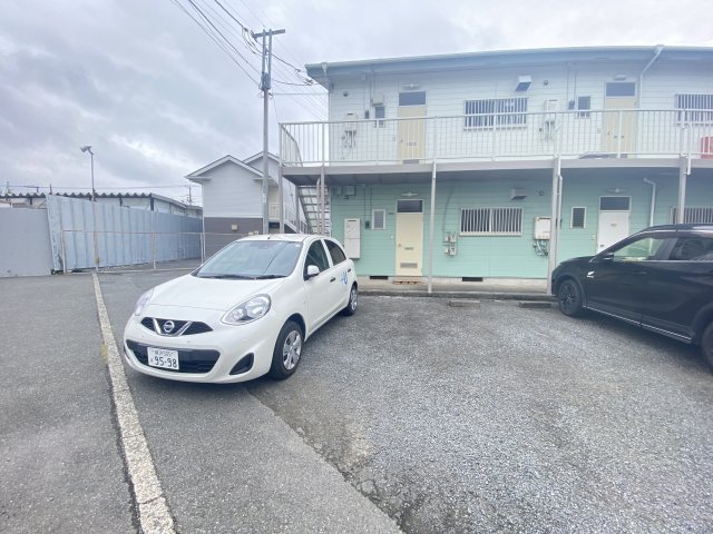 【コスゲコーポの駐車場】