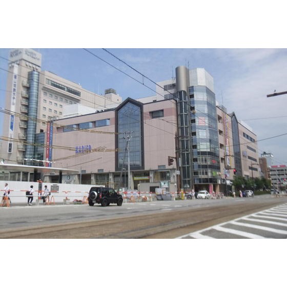 ショッピングセンター　マリエとやま（ショッピングセンター）まで1481m