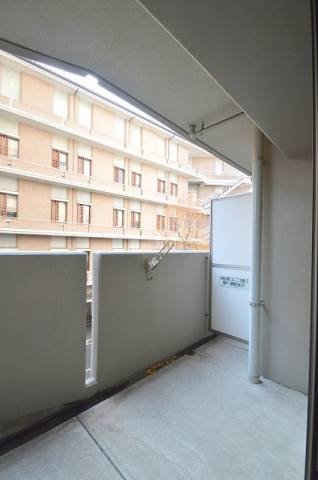 バルコニー　広々使えるバルコニー