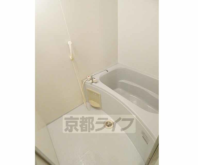 バス・シャワールーム　とても綺麗なお風呂です・