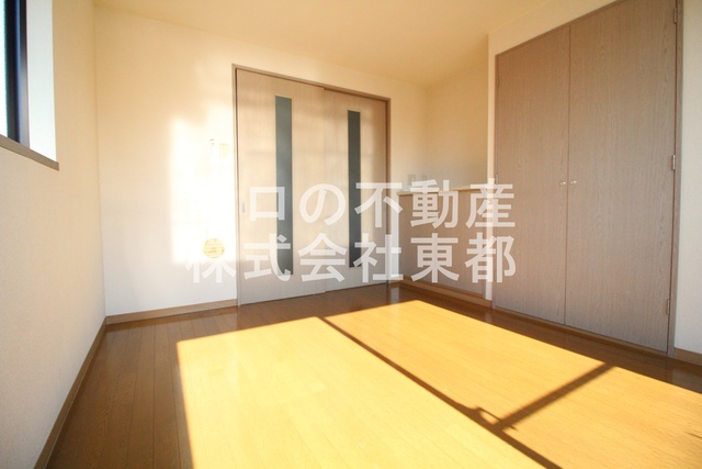 その他部屋・スペース　窓から暖かな日差しが入ります♪