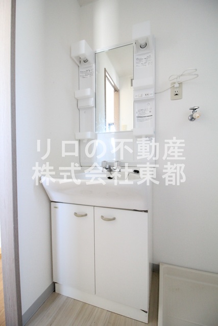 洗面設備　嬉しい洗面台は独立タイプ！