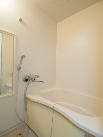 バス・シャワールーム　日々の疲れを癒やすバスルーム