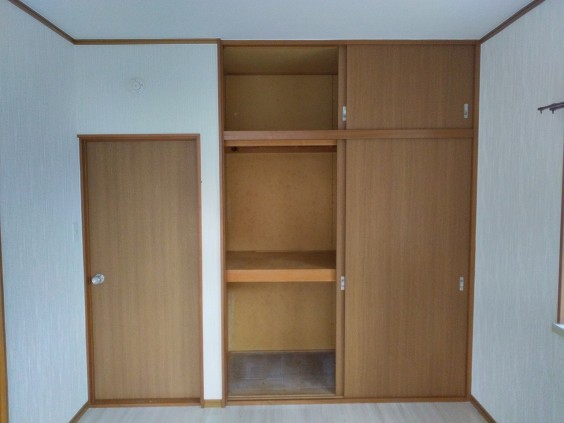 収納　各部屋に収納あります