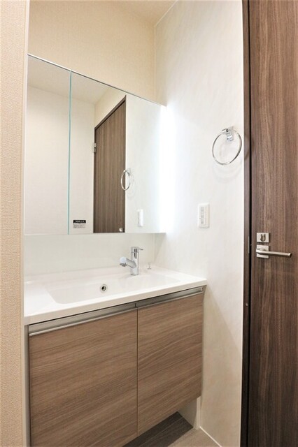 洗面設備　洗髪洗面化粧台