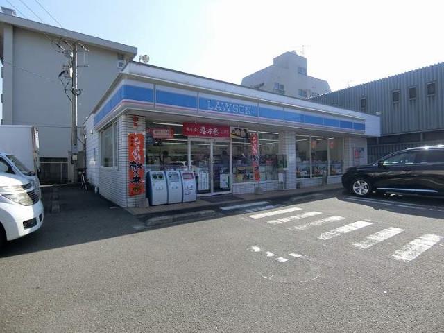コンビニ　ローソン鹿児島薬師１丁目店（コンビニ）まで387m