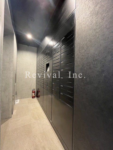 その他　不在時に便利な宅配ボックス完備