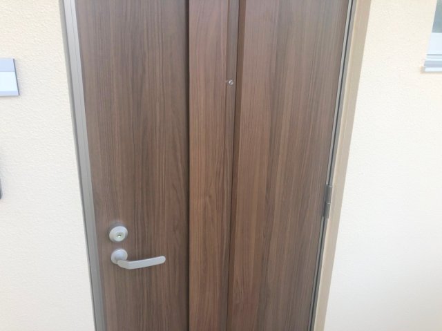 玄関　※退去前の為、写真と現状が異なる場合がございます